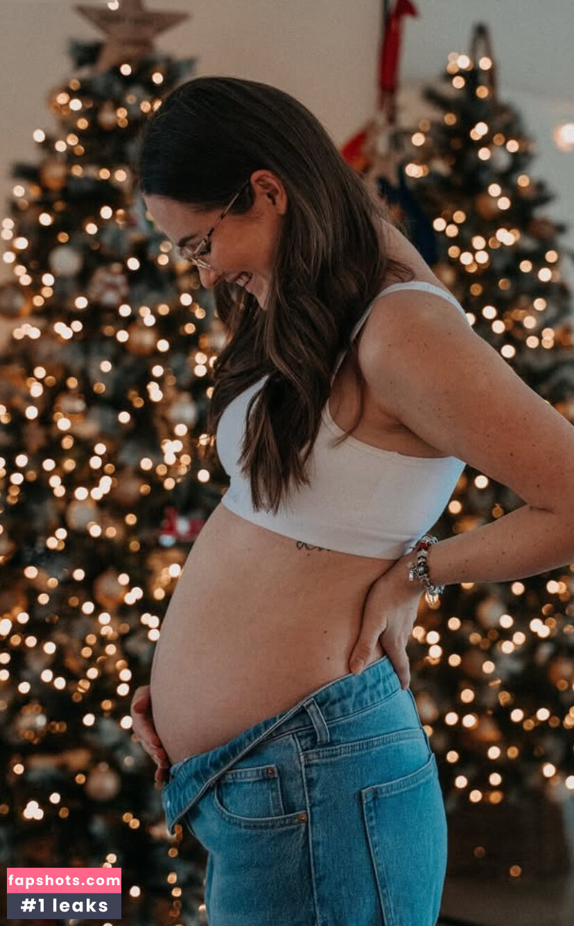 Mone Mahoni gallery photo #13