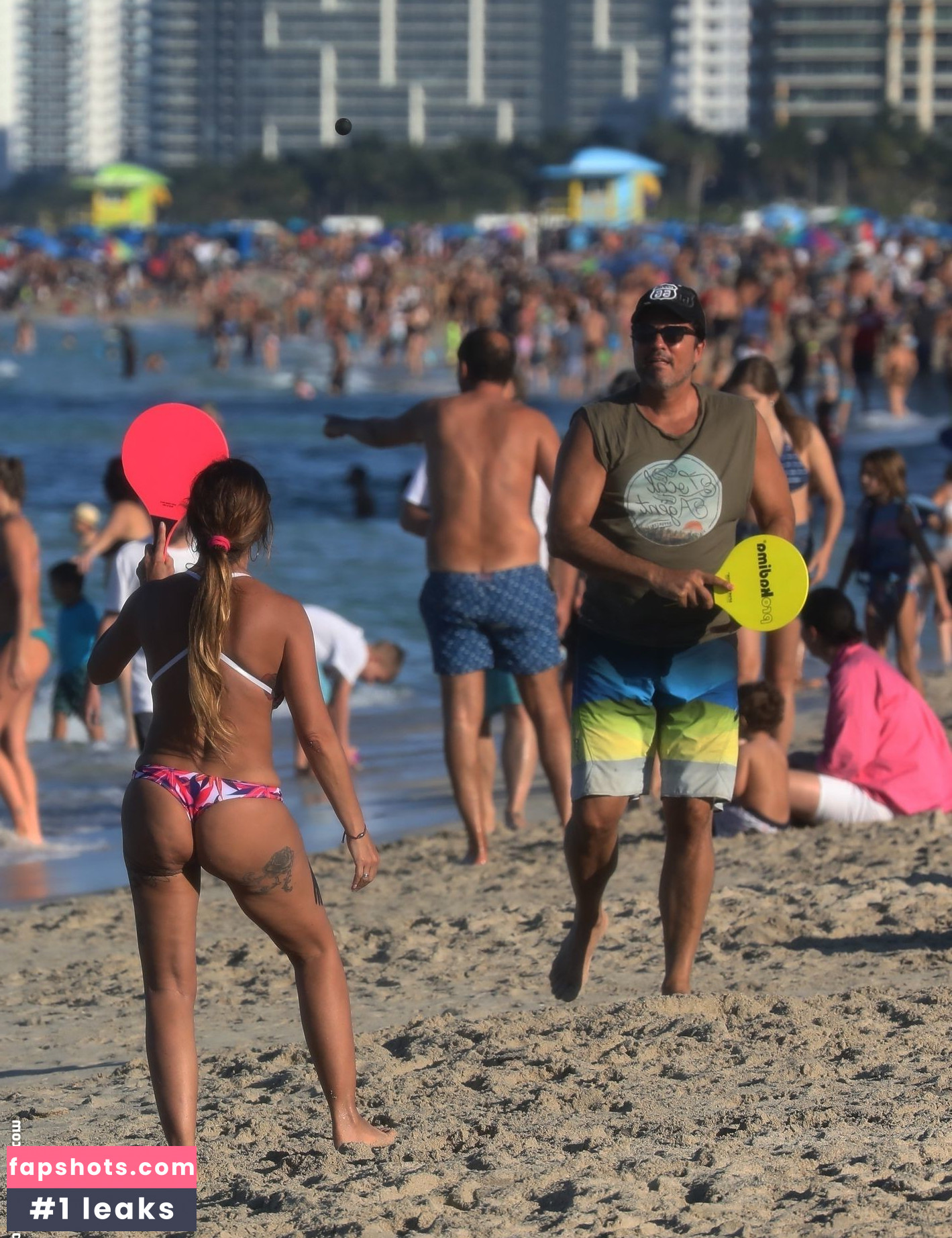 Monica Ayos gallery photo #18