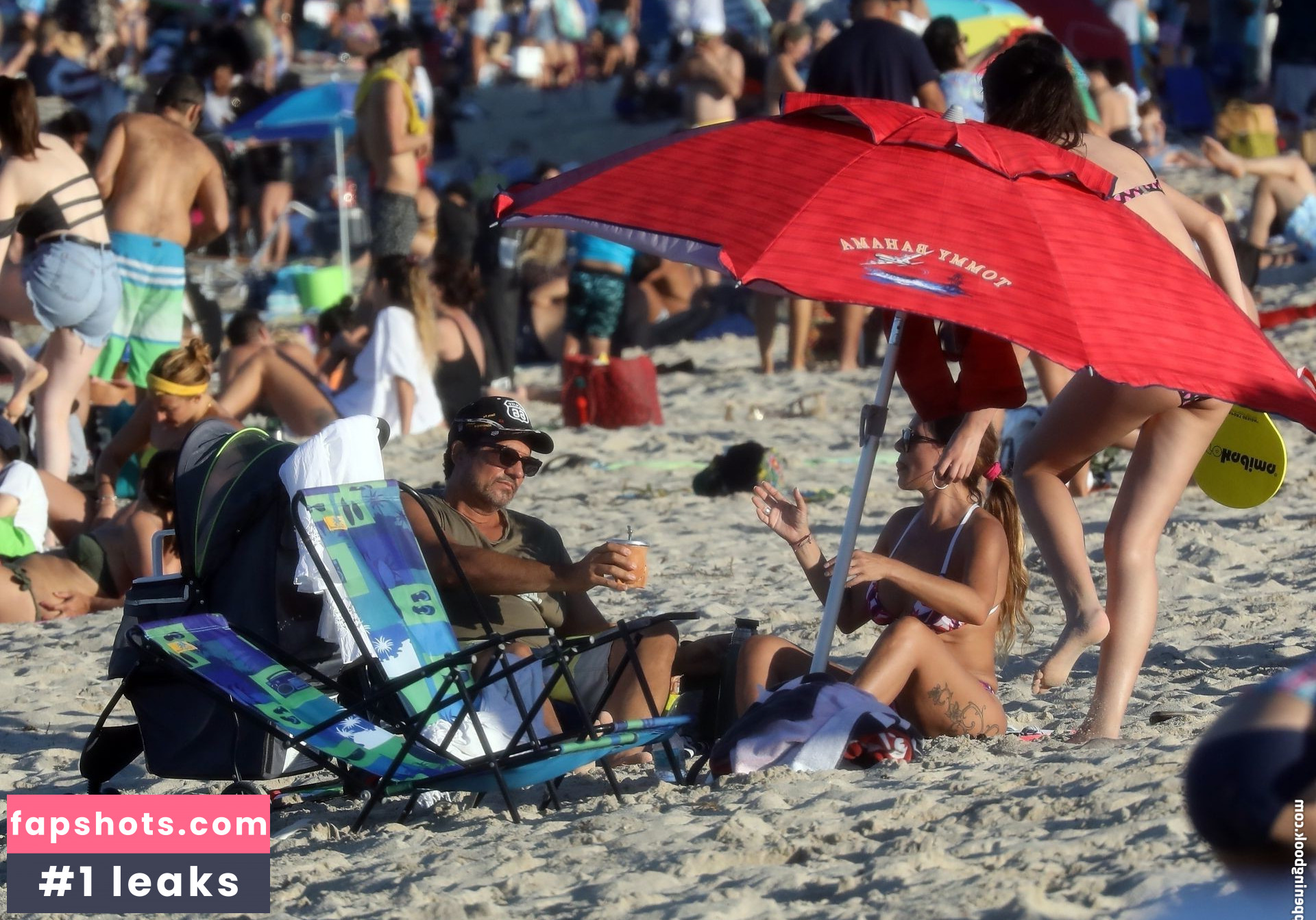 Monica Ayos gallery photo #3