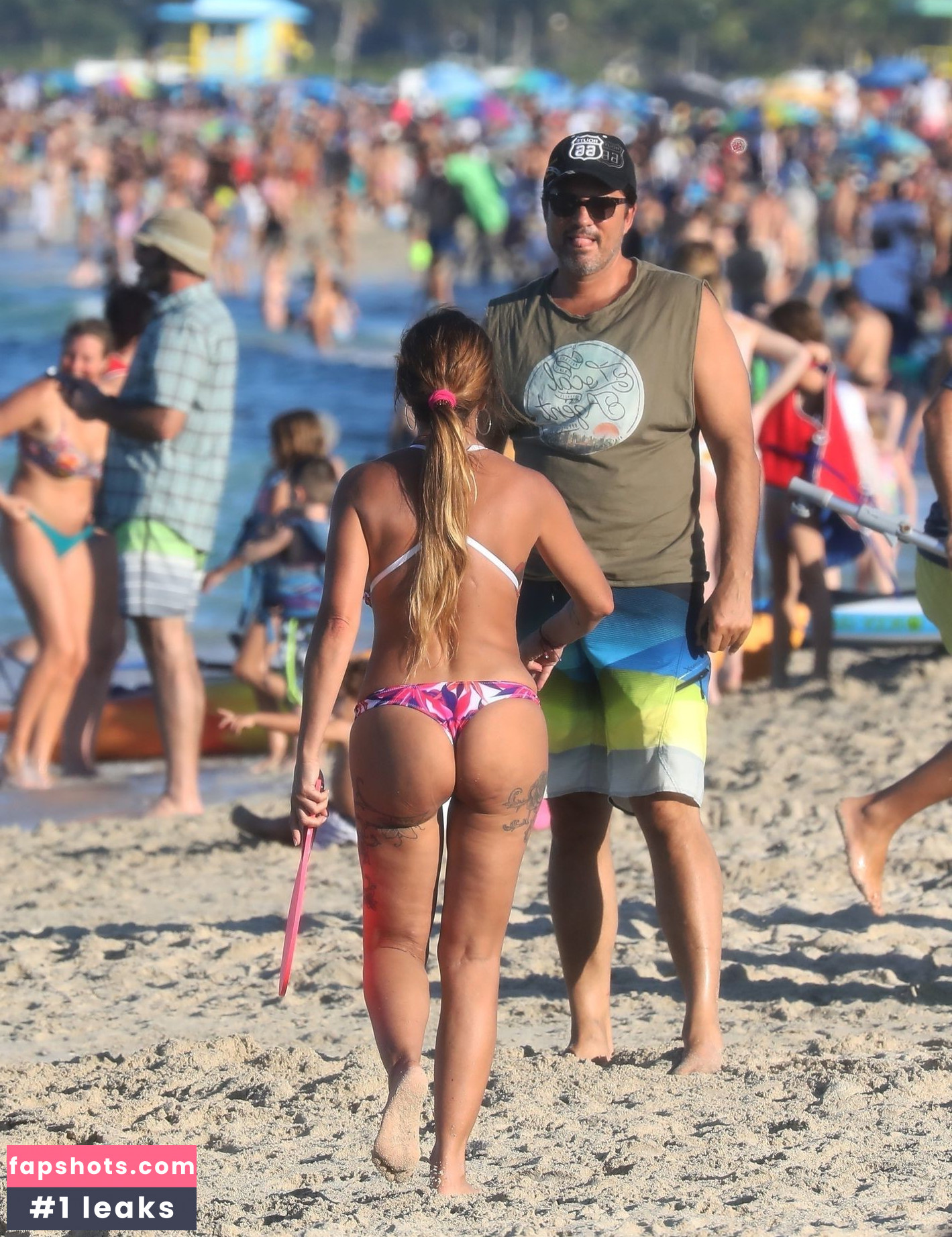 Monica Ayos gallery photo #30