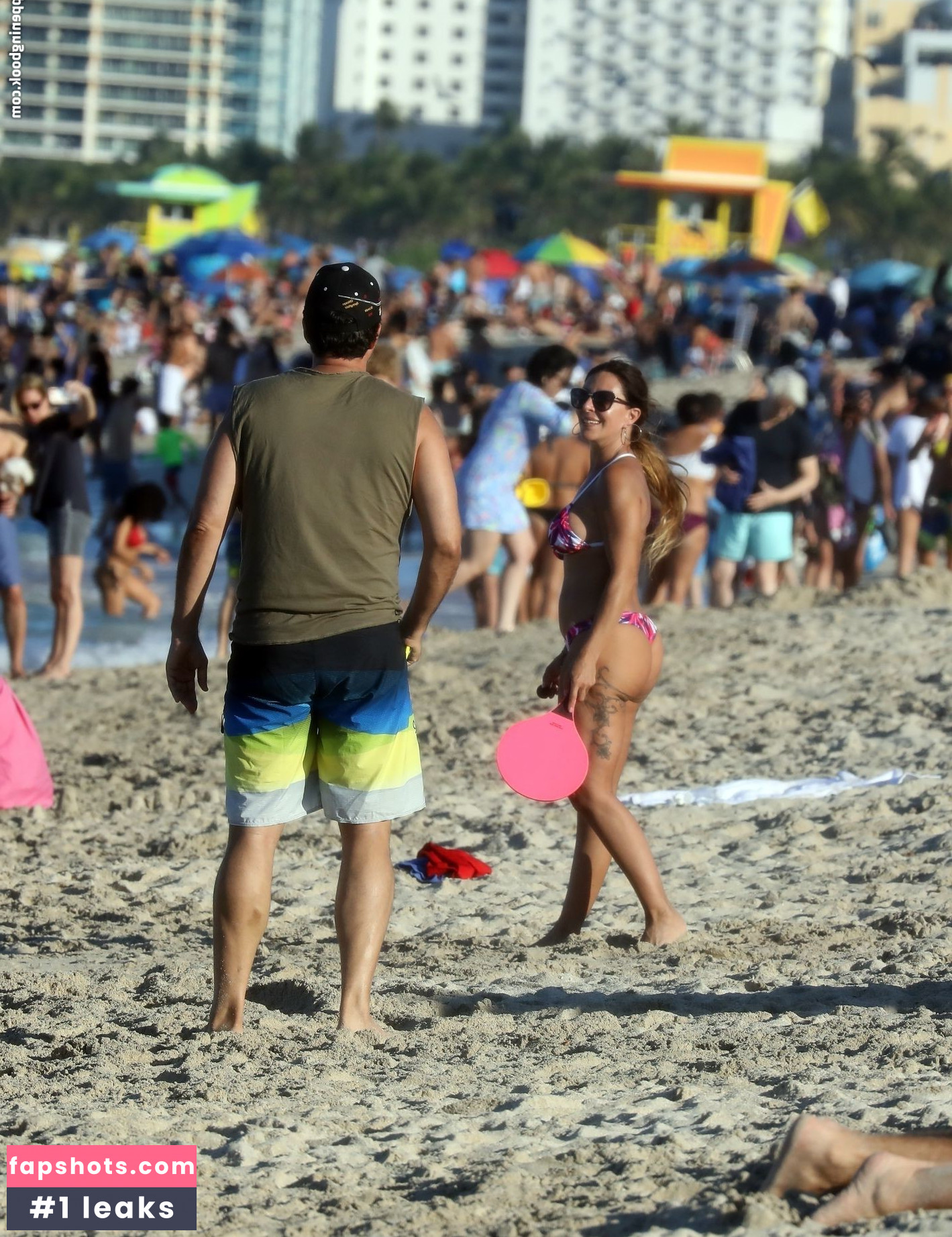 Monica Ayos gallery photo #8