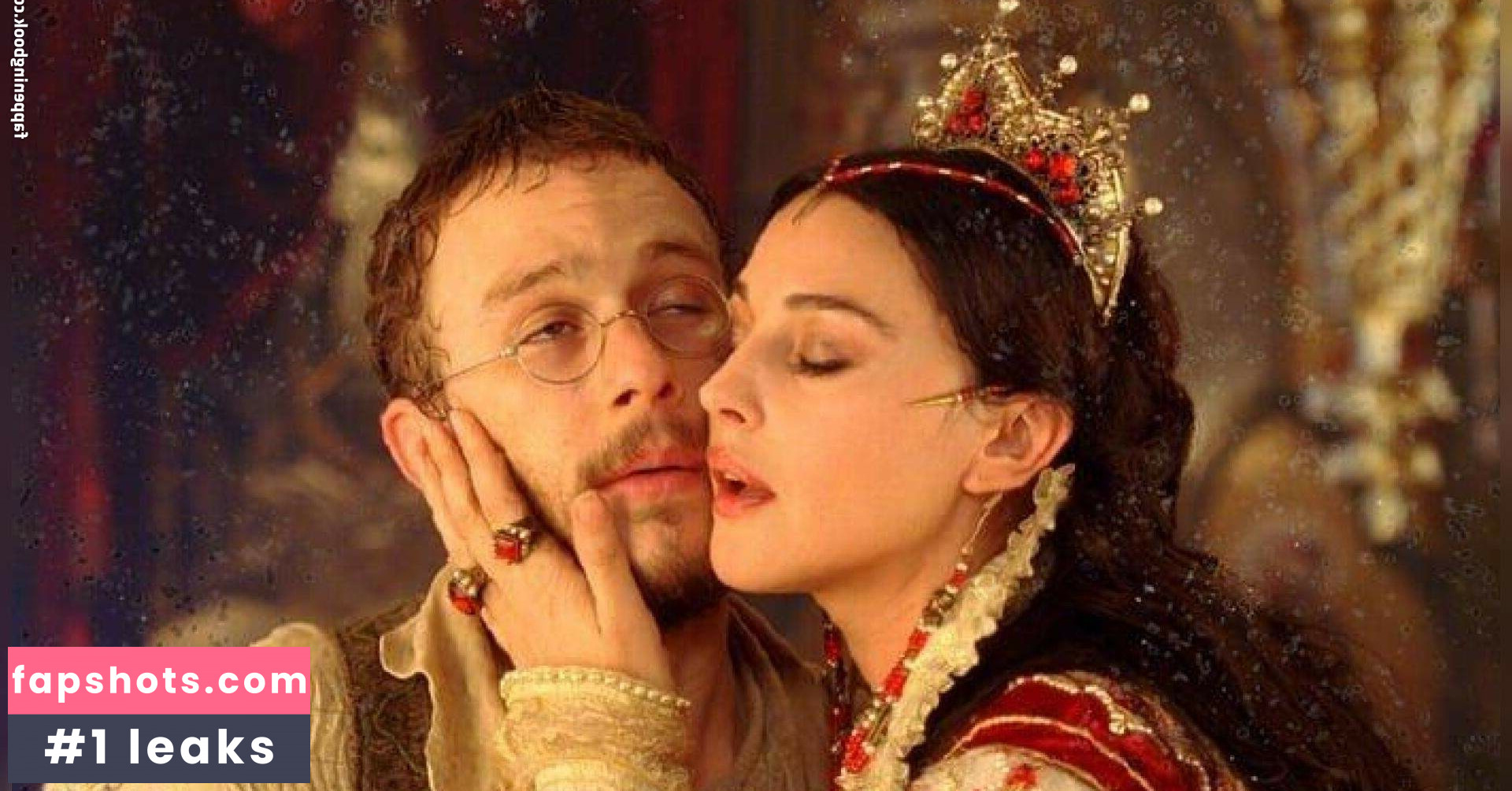 Monica Bellucci Nahé úniky fotek pouze od fanoušků #128 - Fapshots