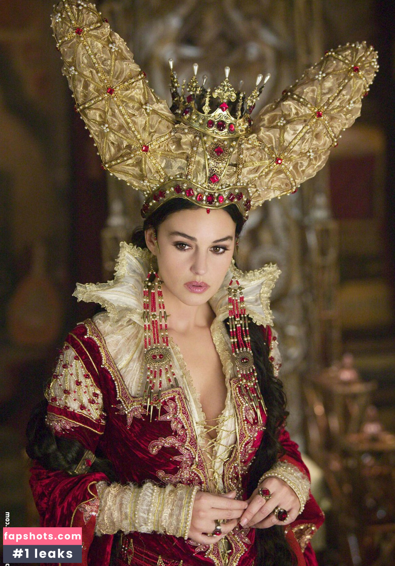 Monica Bellucci Nahé úniky fotek pouze od fanoušků #131 - Fapshots