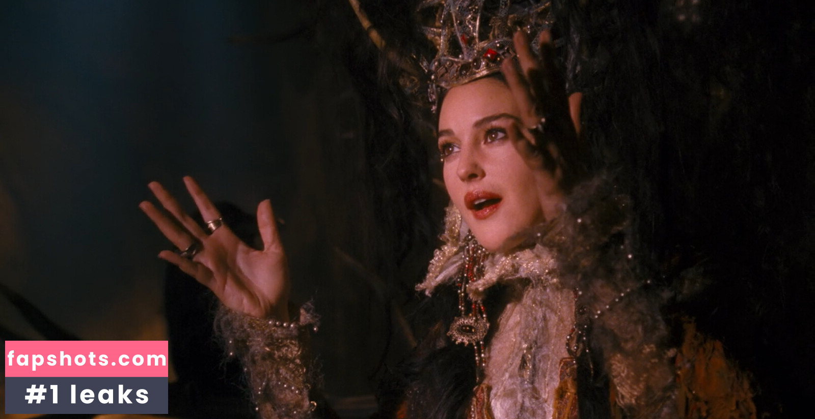 Monica Bellucci Nahé úniky fotek pouze od fanoušků #136 - Fapshots