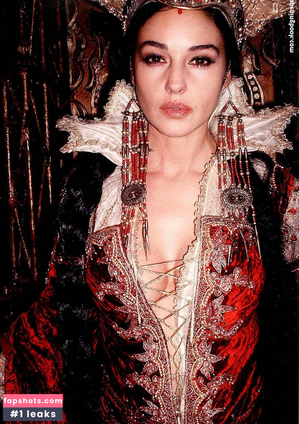 Monica Bellucci Nahé úniky fotek pouze od fanoušků #141 - Fapshots