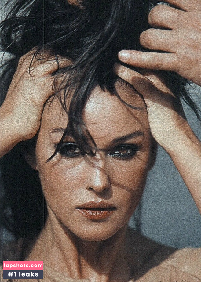 Monica Bellucci Nahé úniky fotek pouze od fanoušků #18 - Fapshots