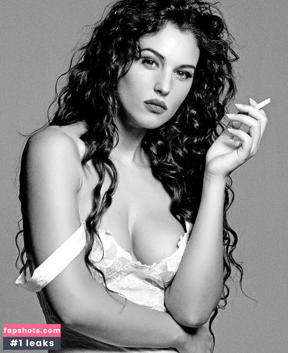 Monica Bellucci Nahé úniky fotek pouze od fanoušků #186 - Fapshots