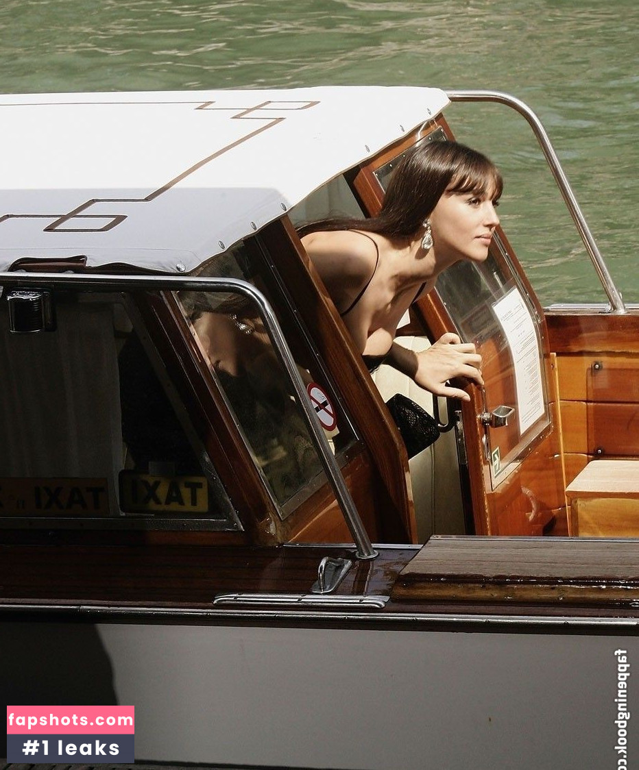 Monica Bellucci Nahé úniky fotek pouze od fanoušků #238 - Fapshots