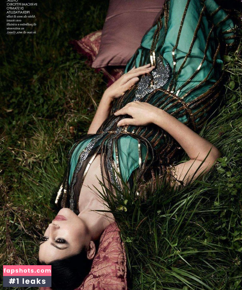 Monica Bellucci Nahé úniky fotek pouze od fanoušků #260 - Fapshots