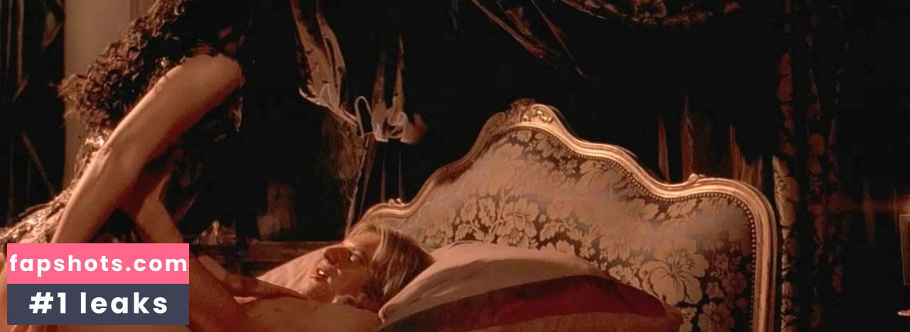 Monica Bellucci Nahé úniky fotek pouze od fanoušků #287 - Fapshots