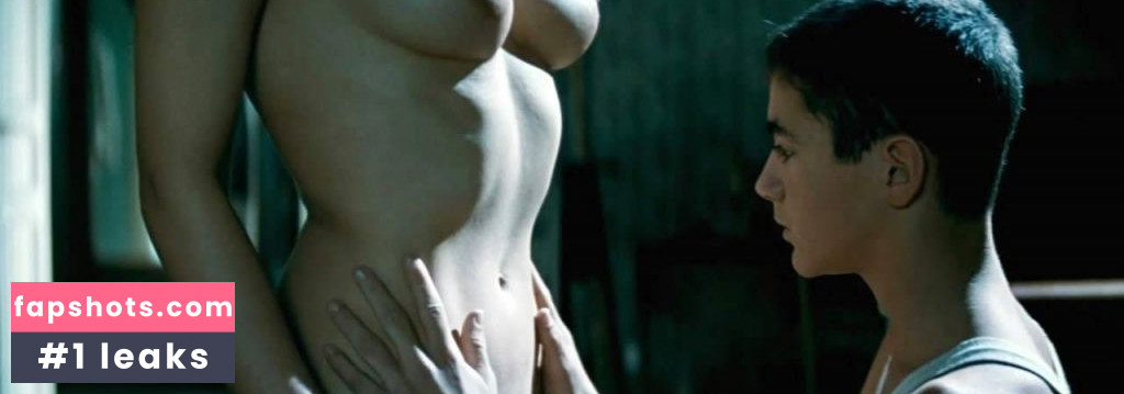 Monica Bellucci Nahé úniky fotek pouze od fanoušků #292 - Fapshots