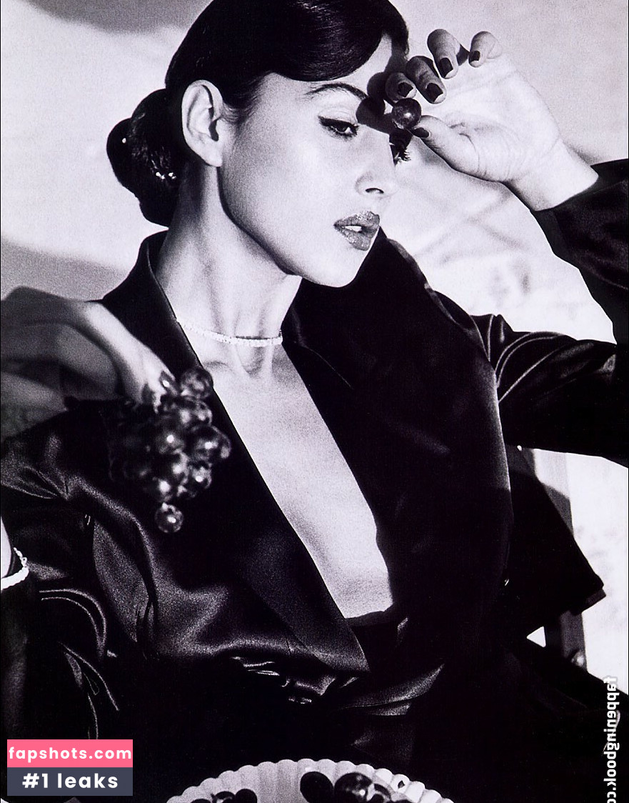 Monica Bellucci Nahé úniky fotek pouze od fanoušků #40 - Fapshots