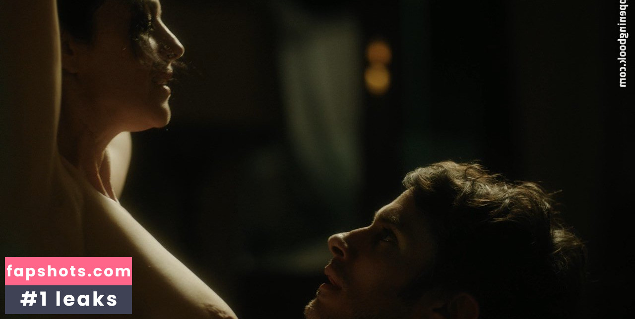 Monica Bellucci Nahé úniky fotek pouze od fanoušků #450 - Fapshots