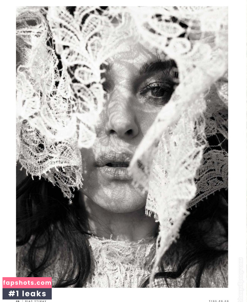 Monica Bellucci Nahé úniky fotek pouze od fanoušků #455 - Fapshots