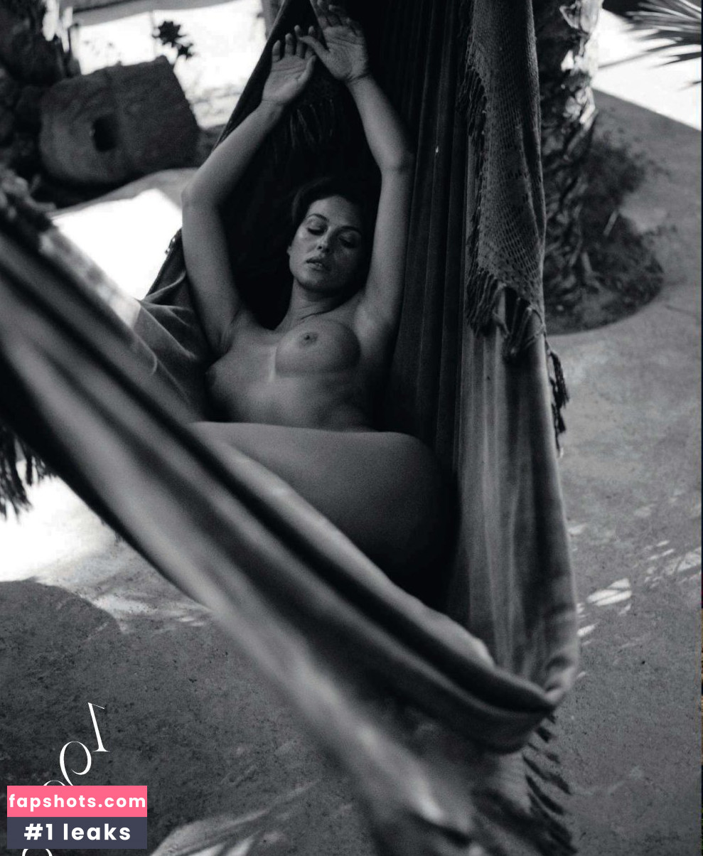 Monica Bellucci Nahé úniky fotek pouze od fanoušků #461 - Fapshots