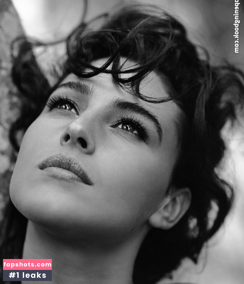 Monica Bellucci Nahé úniky fotek pouze od fanoušků #84 - Fapshots