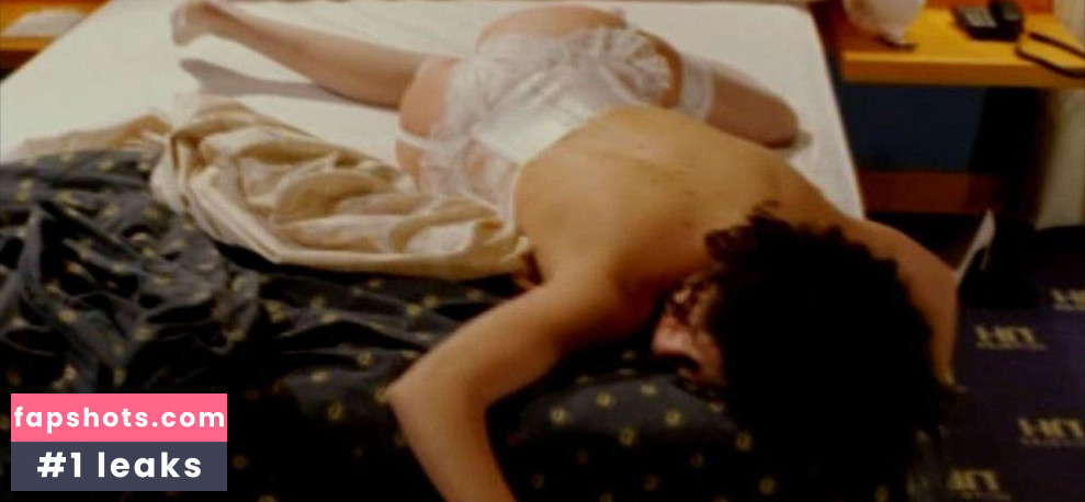 Mónica Cervera gallery photo #3