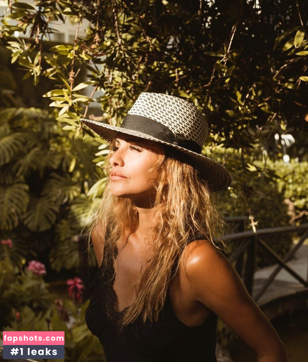 Monica Cruz gallery photo #41