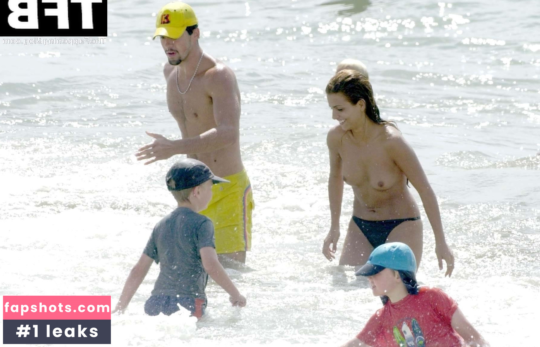 Monica Cruz gallery photo #65