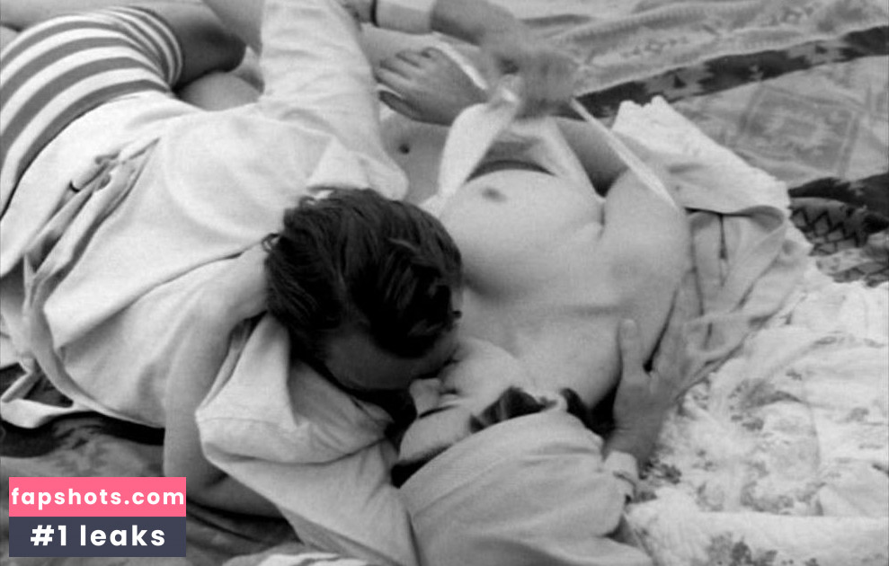 Monica Davis nude babe gallery