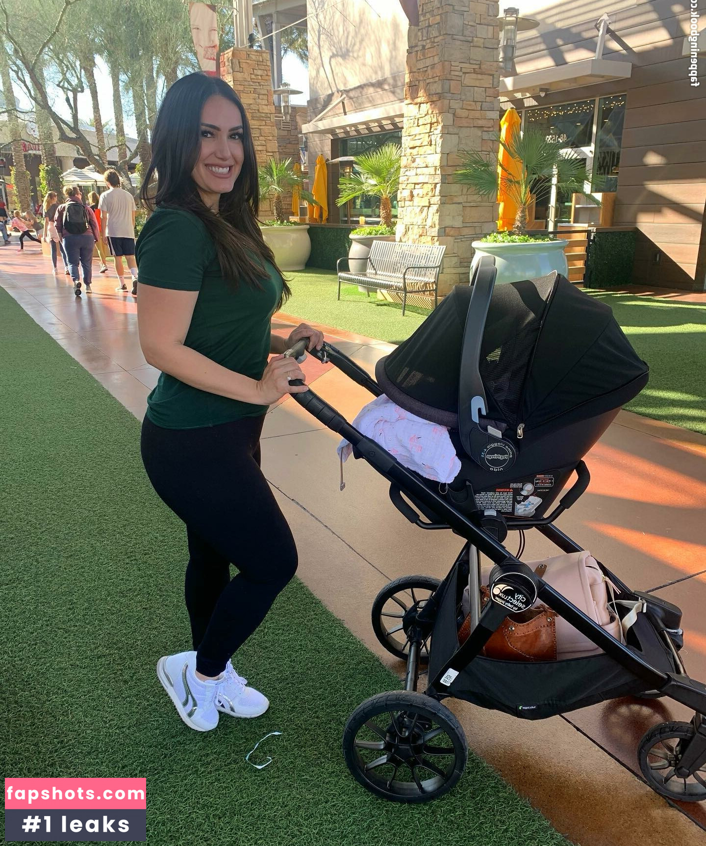 Monica Garcia gallery photo #13