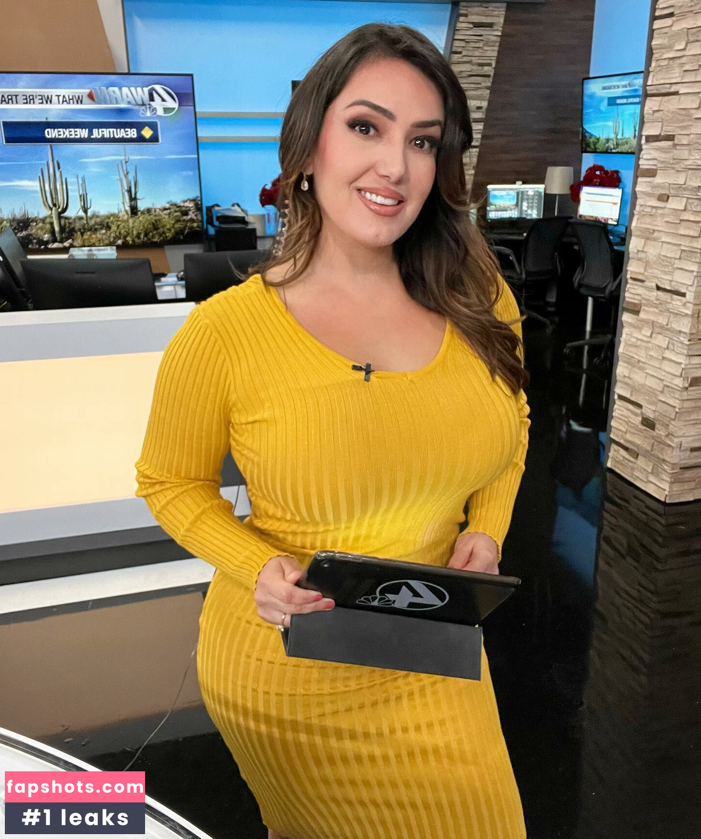 Monica Garcia gallery photo #24