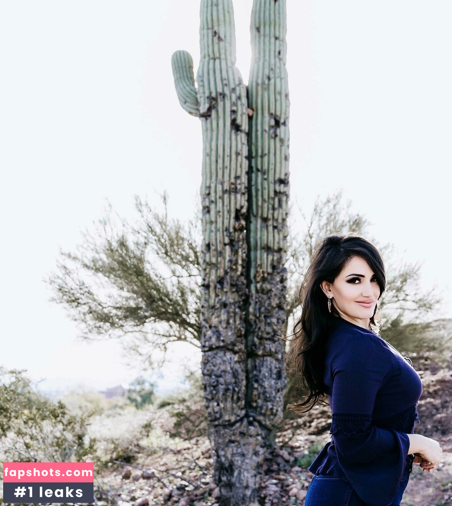 Monica Garcia gallery photo #31