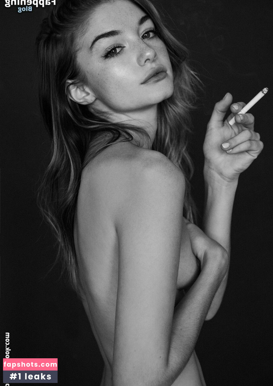 Monica Ollander gallery photo #10