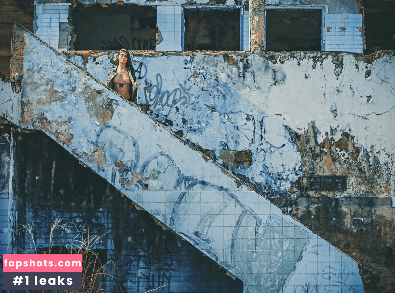 Monica Rudi nude babe gallery