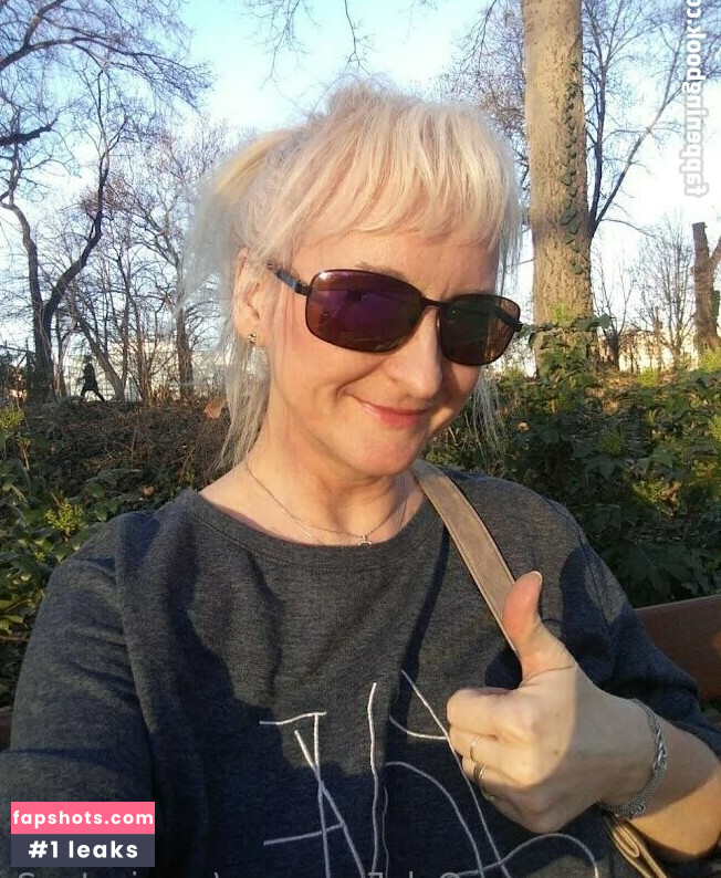 monicutex2 gallery photo #19