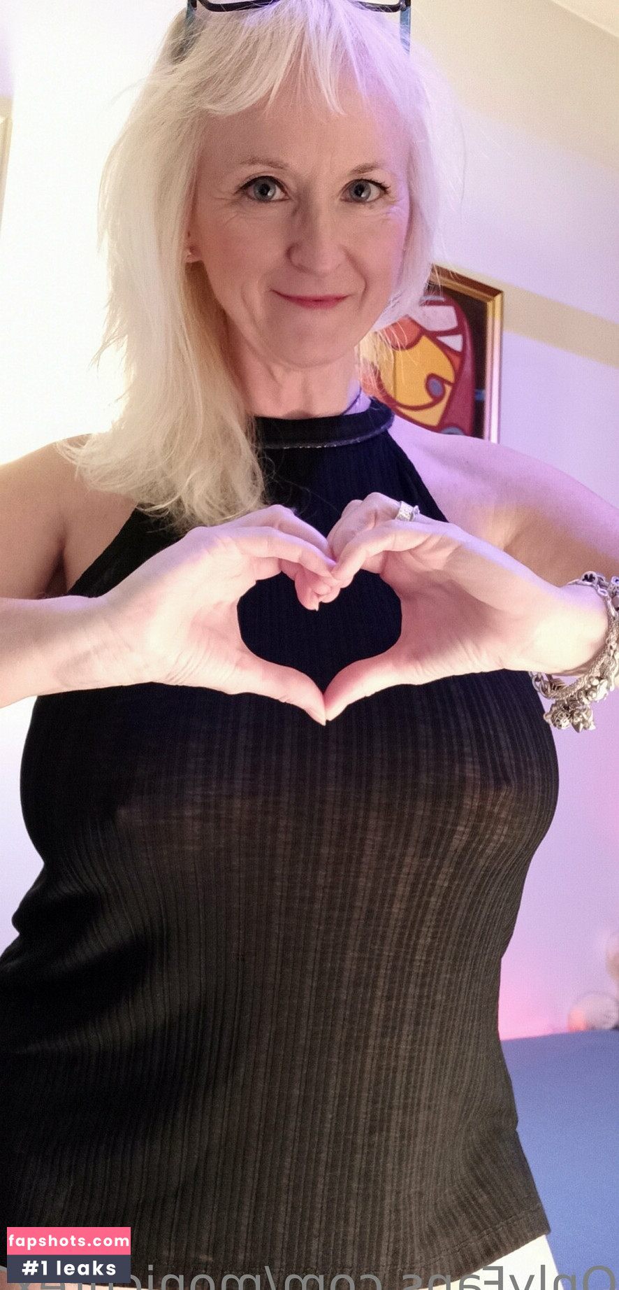 monicutex2 gallery photo #22