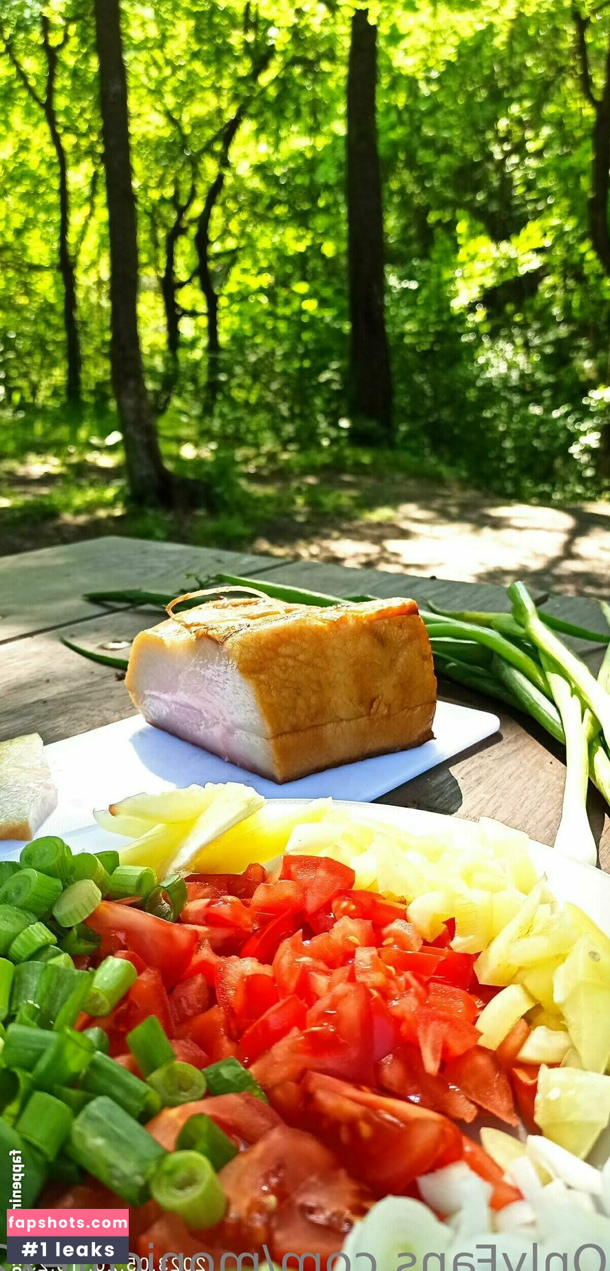 monicutex2 gallery photo #10