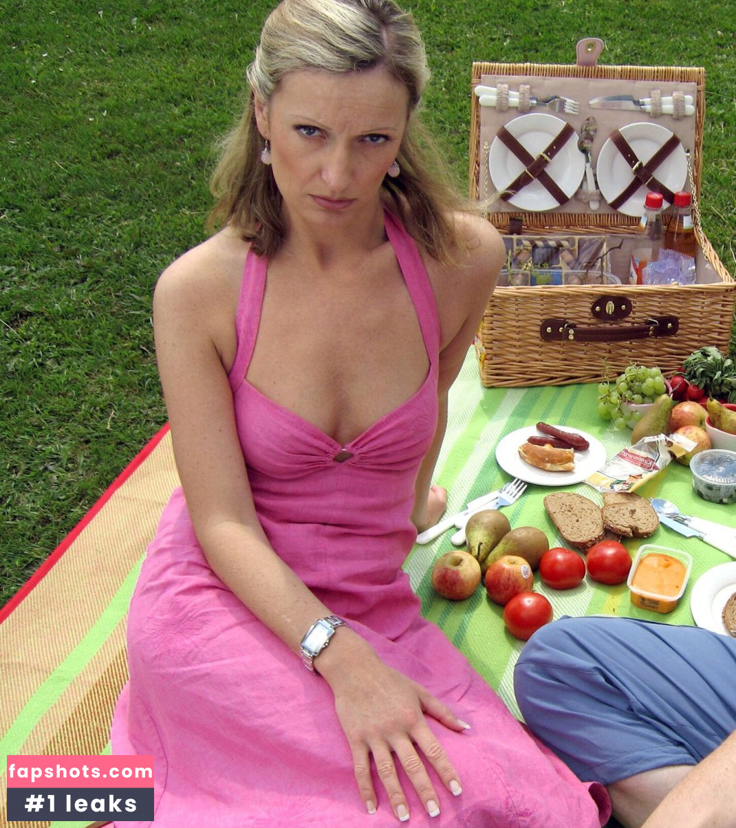 Monika Gruber gallery photo #3