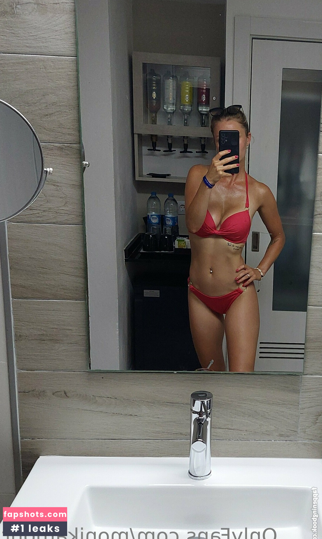 monikamohr gallery photo #7