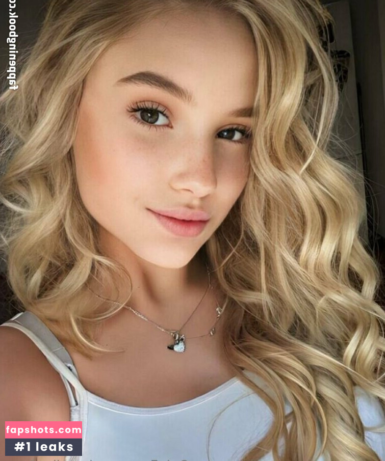 monikastray gallery photo #32