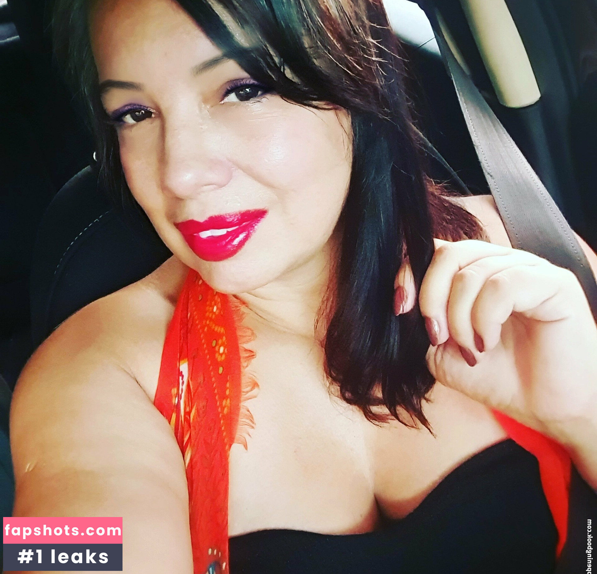 Monique Prada gallery photo #3