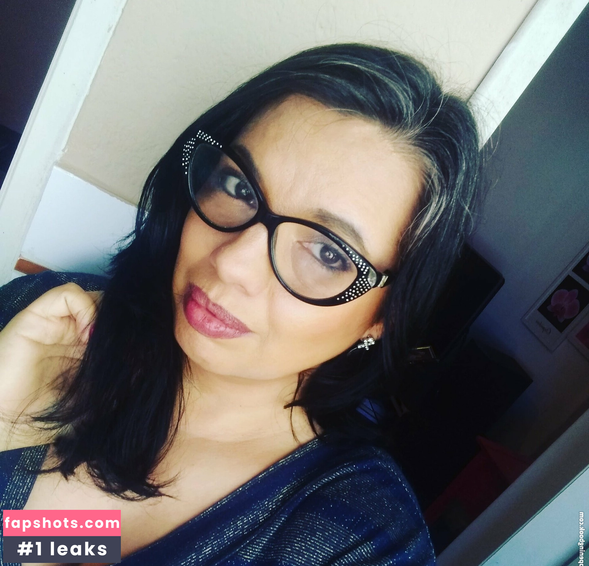 Monique Prada gallery photo #9