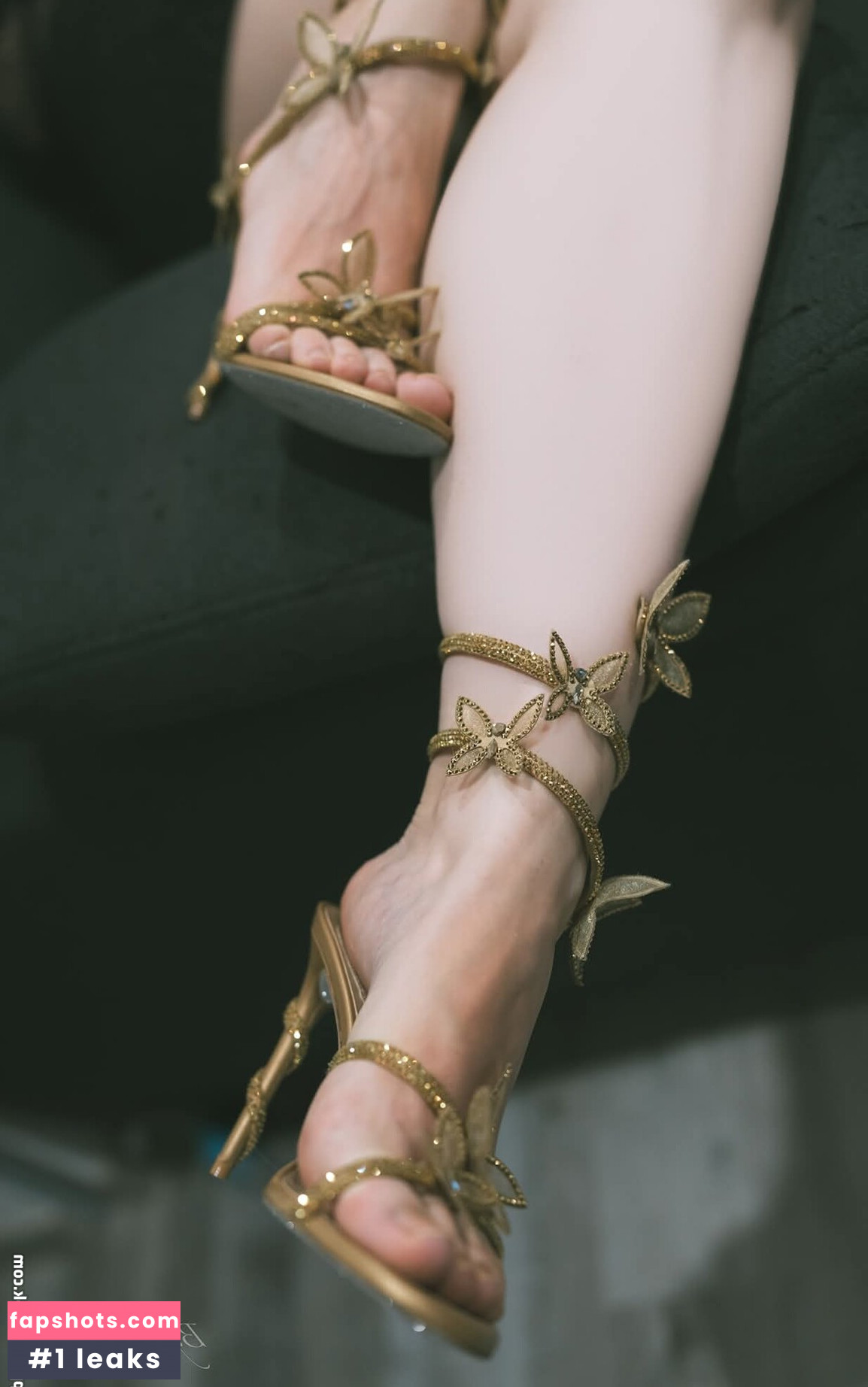 Monique Regnum gallery photo #14