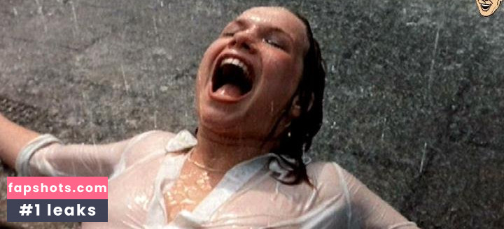 Monique van de Ven gallery photo #21