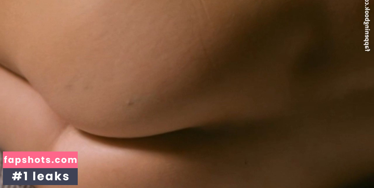 Monique van de Ven gallery photo #9