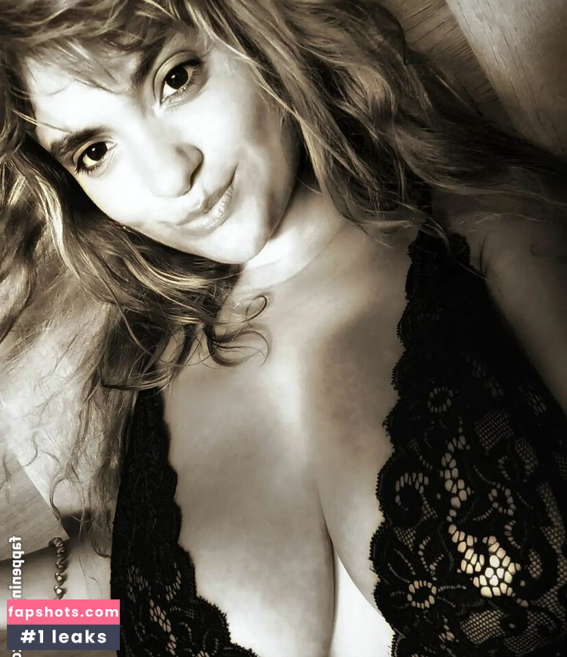 Moniquemargo gallery photo #6