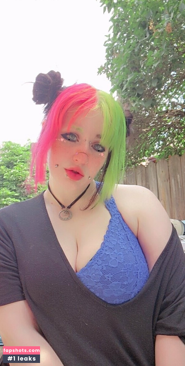 monsterbun42 nude babe gallery