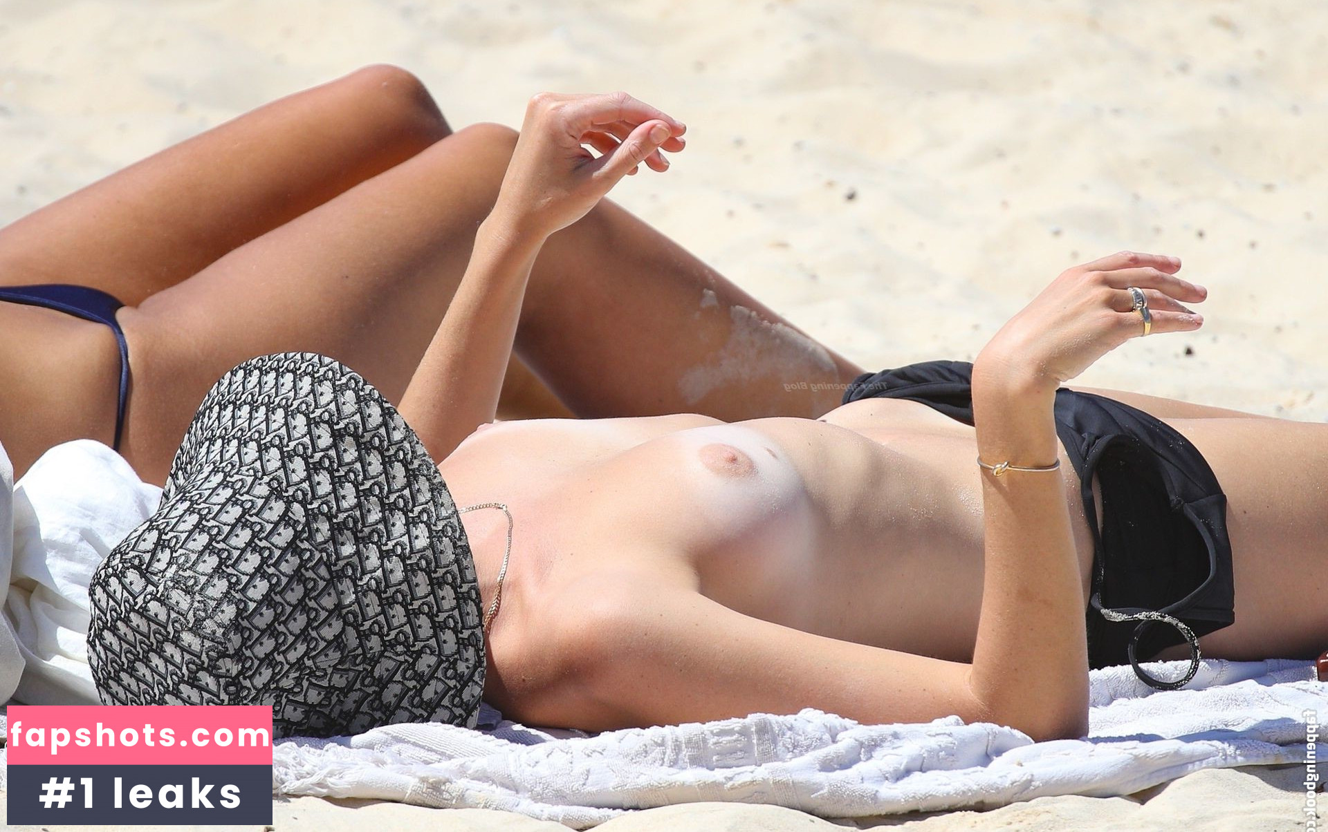 Montana Cox gallery photo #25