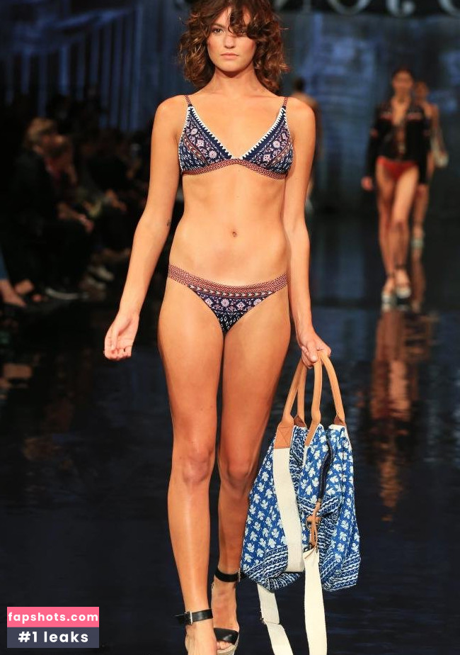 Montana Cox gallery photo #76