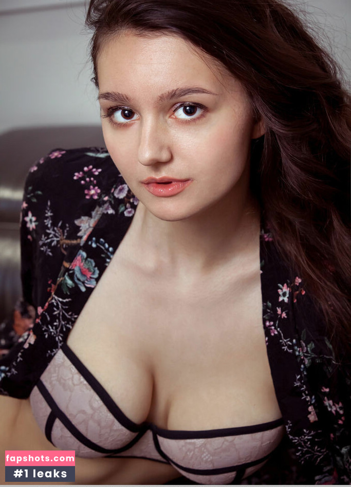 moon_adelin gallery photo #30