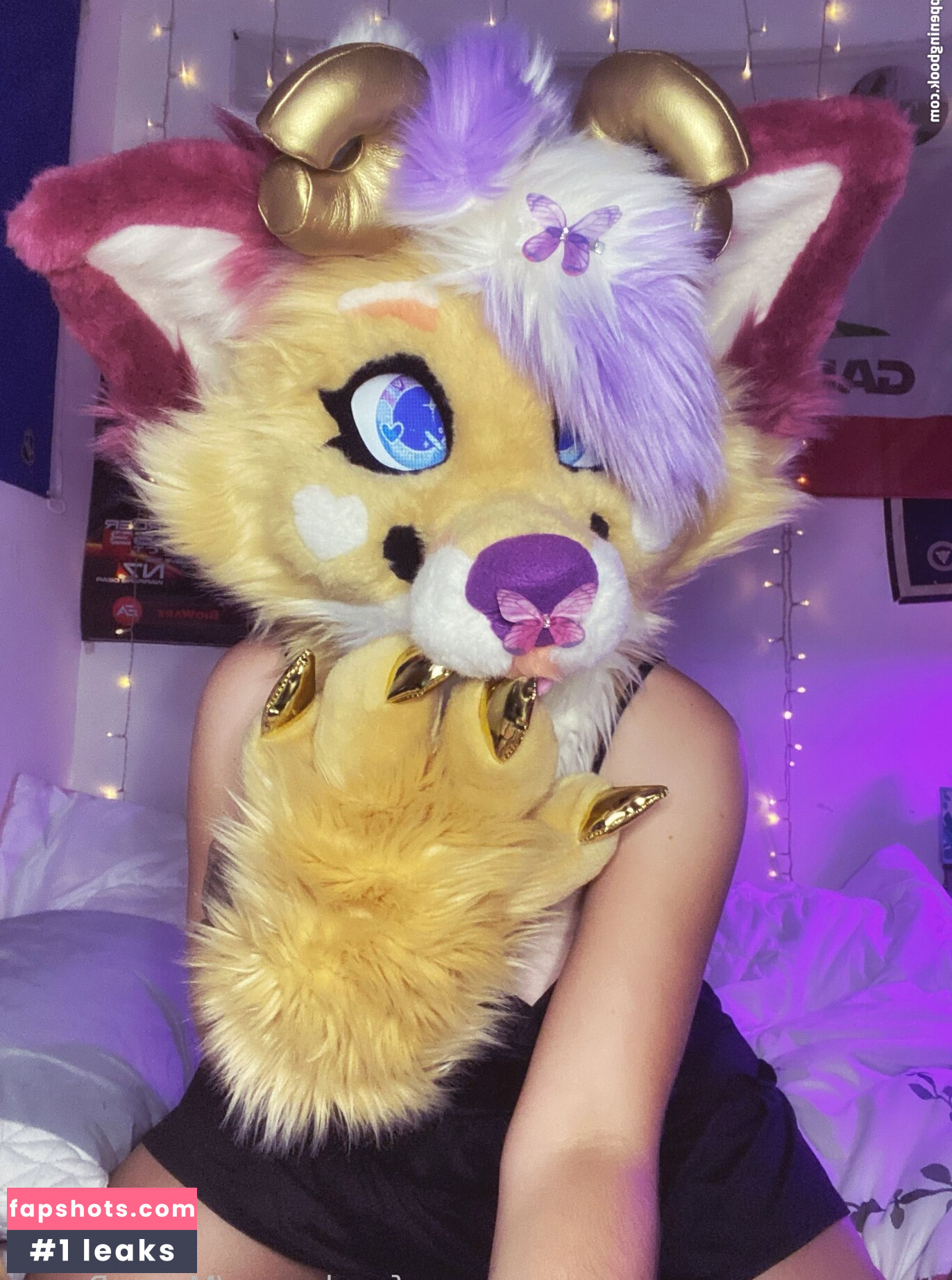 Moon_Puppy gallery photo #3