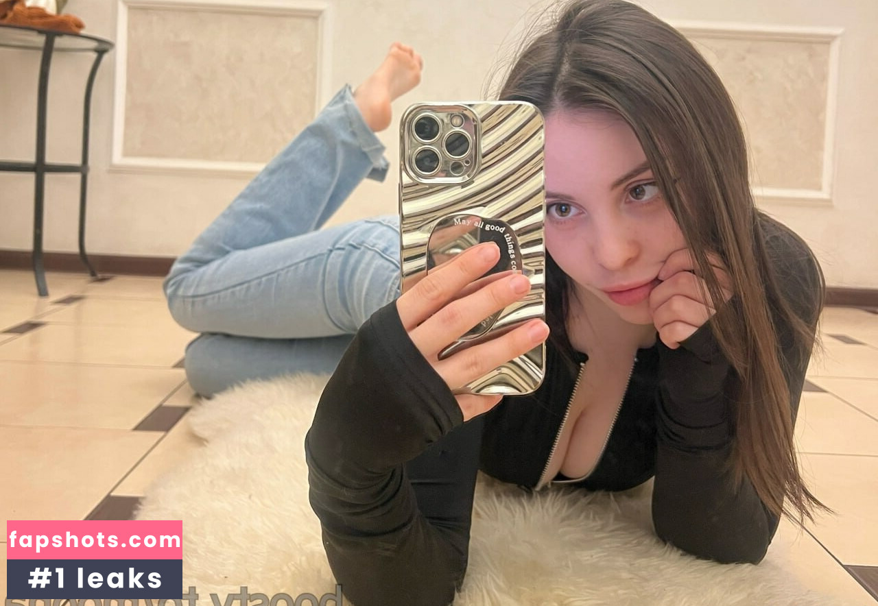 Moona ASMR gallery photo #84