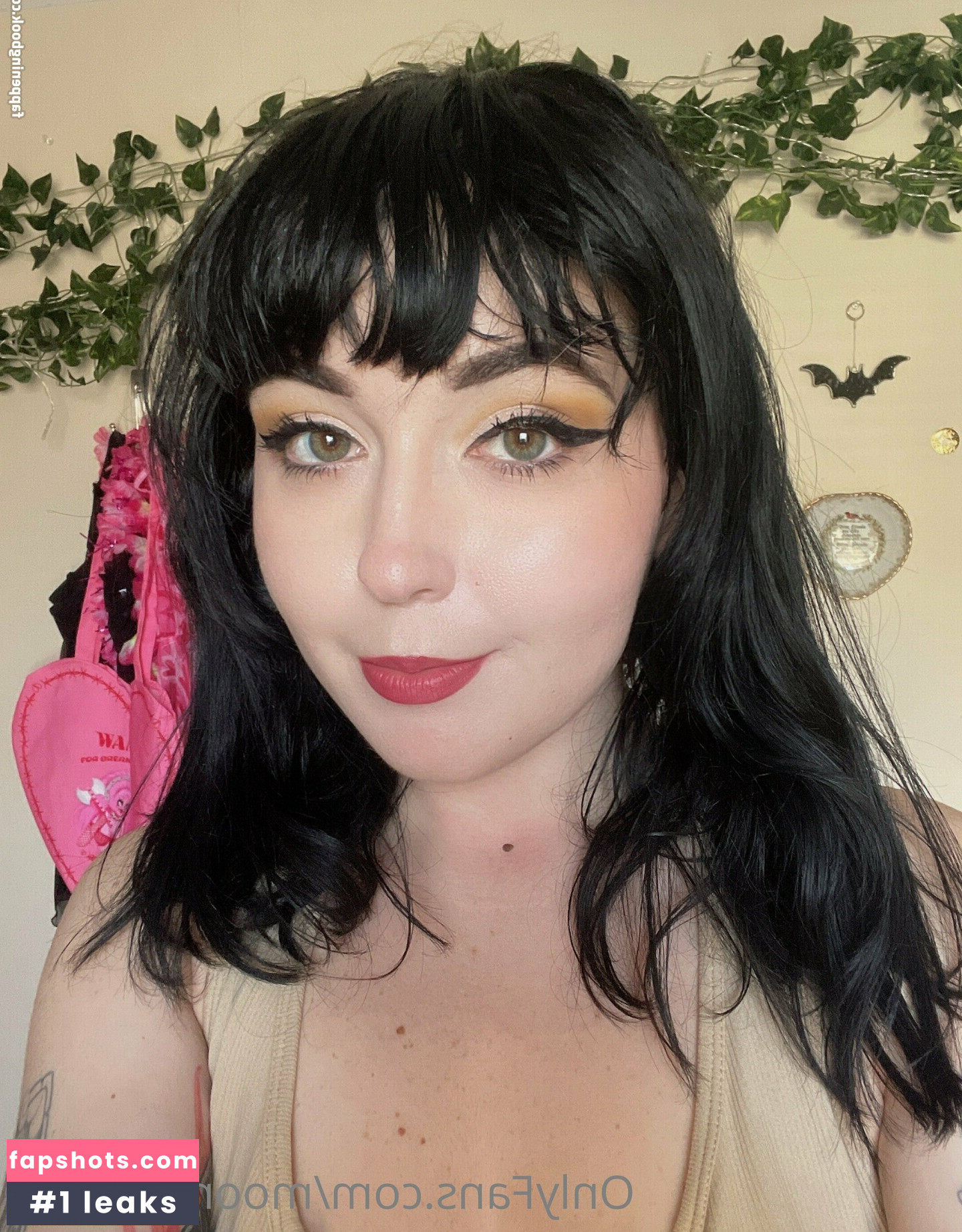 Moonbabyx44 gallery photo #47