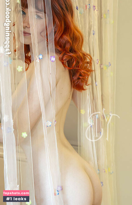 MoonLadyTay gallery photo #17