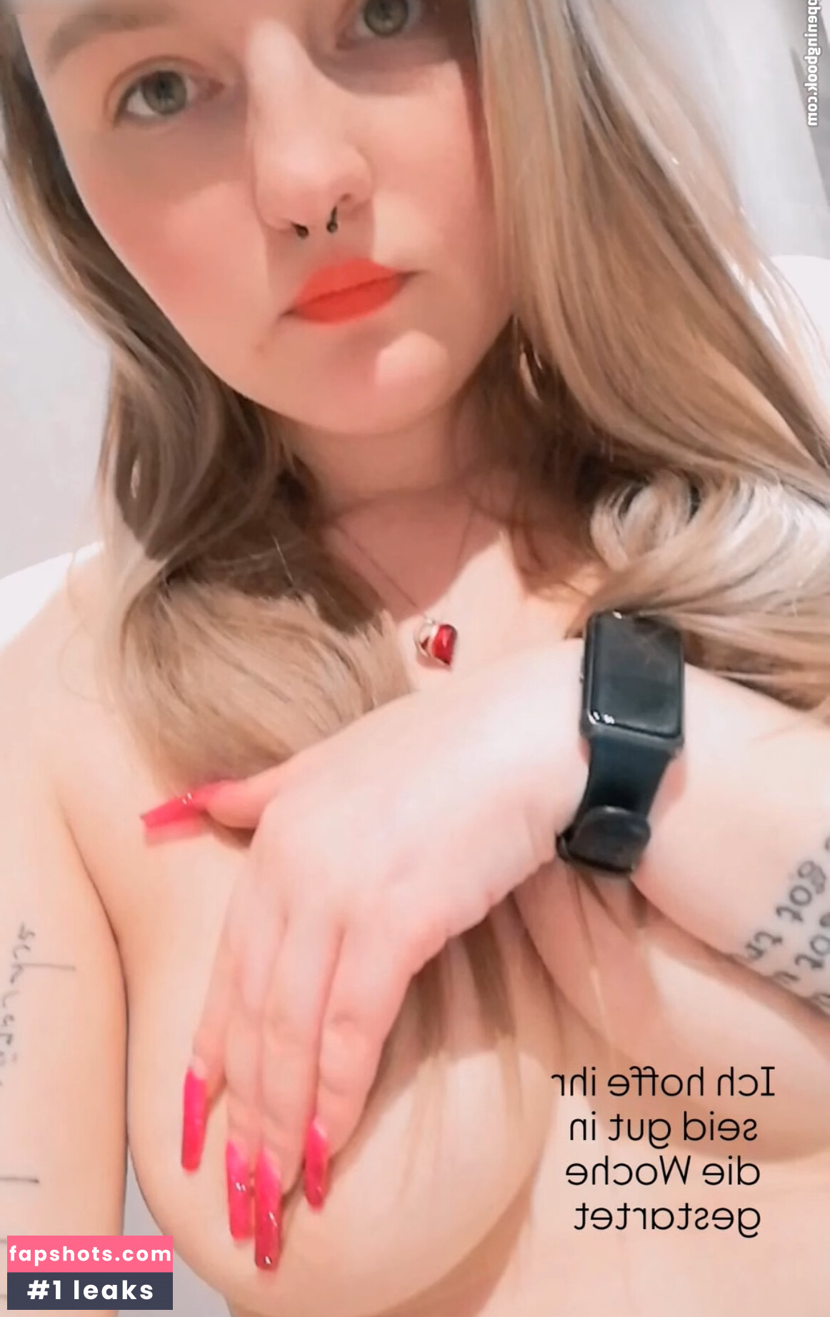 mopsiie gallery photo #3